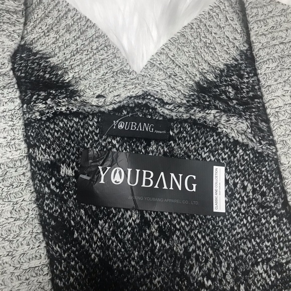 Knitted long sweater coat - Picture 7 of 11